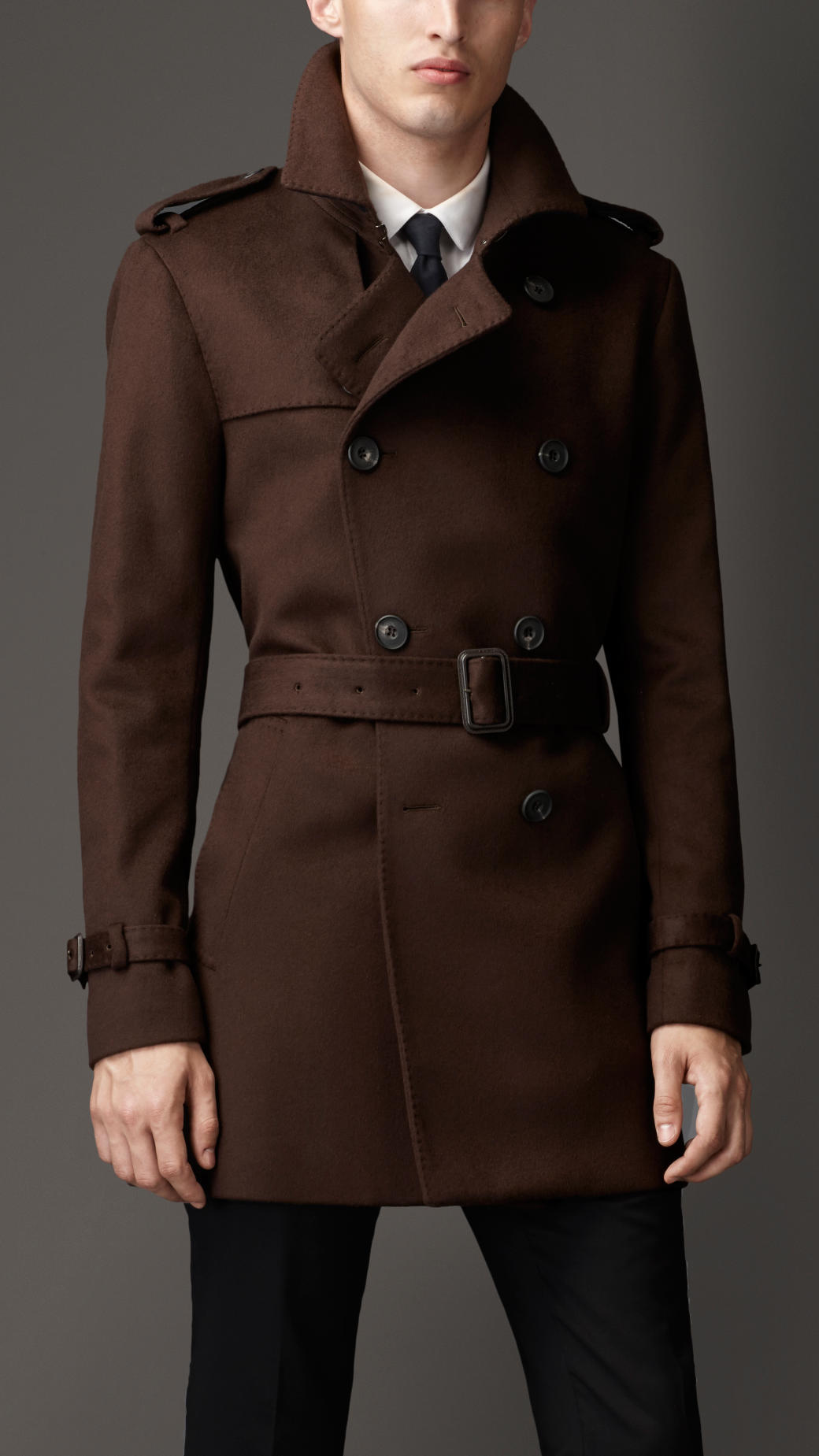 trench coat marron homme, tendances hiver 2018